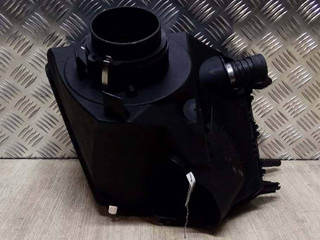 корпус воздушного фильтра Audi A6 4F/C6 2005, 3.2 л., i, BKH, бензин, АКПП, серебристый, седан, передний привод, 4F0133835G