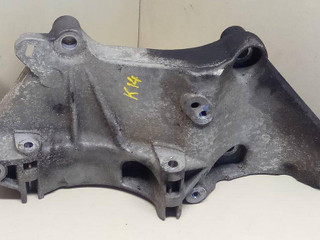 кронштейн генератора Renault Megane 2 поколение 2005, 1.9 л., F9Q 800, дизель, МКПП, серый, универсал, передний привод, 8200100148