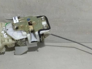 замок двери передней левой Honda Civic 7 поколение 2002, 1.6 л., i, бензин