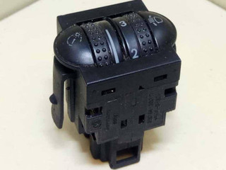 корректор фар Volkswagen Passat B5 1997, 1.8 л., AEB, бензин, МКПП, синий, универсал, передний привод, 3B0941333C