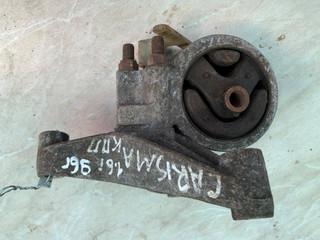 подушка крепления КПП Mitsubishi Carisma 1 поколение 1996, 1.6 л., i, бензин