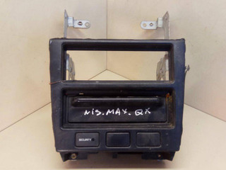 рамка под магнитолу Nissan Maxima A32 1996