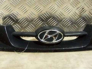 решетка радиатора Hyundai H-1 Starex 2001, 2.5 л., DT, D4BH, дизель, 5МКПП, белый, микроавтобус, задний привод, 865604A500
