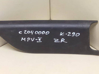 пластик Mazda MPV LW 2000, 2.0 л., дизель, МКПП, серебристый, минивэн, передний привод