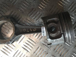 поршень Volvo V40 1 поколение 1998, 1.9 л., D, дизель