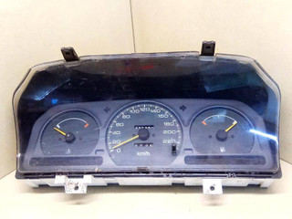 щиток приборов (приборная панель) Mitsubishi Space Wagon 2 поколение (Typ N30/N40) 1995, 1.8 л., i, бензин, MR240575