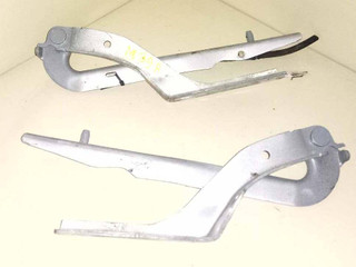 петля капота левая Peugeot 307 1 поколение 2002, 2.0 л., HDi, RHS (DW10ATED), дизель, МКПП, серебристый, хетчбэк 5 дв., передний привод, 791263