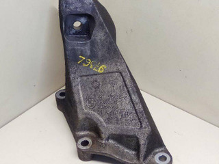 подушка крепления двигателя BMW 7 серия E65/E66/E67 E65 2003, 4.4 л., i, M62 B44 (448S1), бензин, АКПП, черный, седан, задний привод, 22116754615-01