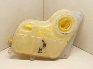 бачок расширительный Volkswagen Passat B5 2001, 2.0 л., i, бензин, 8D0121403L