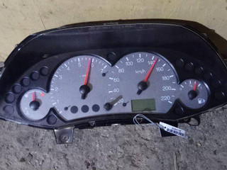 щиток приборов (приборная панель) Ford Focus 1 поколение 2001, 1.4 л., i, бензин, 5МКПП, бордо, хетчбэк 5 дв., передний привод, 98AB10849