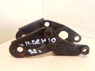 кронштейн двигателя Mazda Demio DW 1998