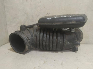 патрубок воздушного фильтра Mitsubishi Lancer 6 поколение 1997, 1.5 л., i, бензин