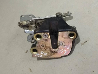 замок двери задней правой Toyota Carina E 1 поколение T190 1995, 1.8 л., i, бензин, седан