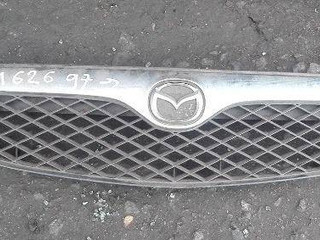 решетка радиатора Mazda 626 GF 1998