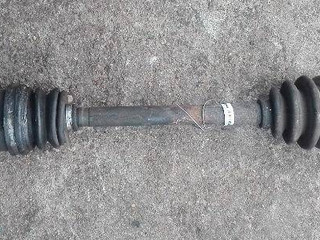 полуось передняя левая (приводной вал, ШРУС) Hyundai Getz 1 поколение 2004, 1.4 л., i, бензин, 495001C000