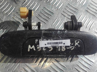 ручка наружная задняя правая Mazda 323F BJ 2000, B25D-72-410A