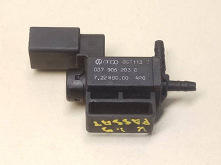 электромагнитный клапан Volkswagen Passat B5 2001, 1.9 л., TDi, дизель, 037906283C, 72288000
