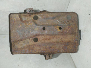 полка аккумулятора Nissan Sunny N14 1991, 2.0 л., CD20, дизель, МКПП, белый, седан, передний привод, 6486057J00