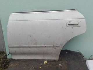 уплотнитель двери Toyota Mark II 7 поколение X90 1994, 2.5 л., i, 1JZ-GE, бензин, АКПП, белый, седан, полный привод, правый руль, 6787222250