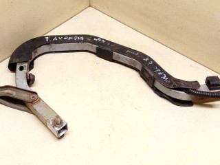 петля крышки багажника Toyota Avensis 1 поколение (T220) 1998