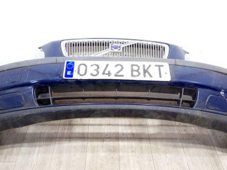 решетка радиатора Volvo V70 2 поколение 2001