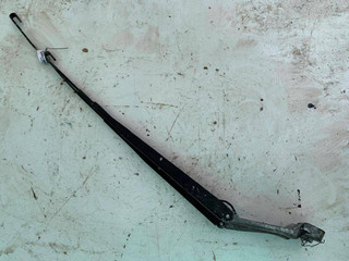 щеткодержатель (поводок стеклоочистителя, дворник) Hyundai Matrix 1 поколение 2005, 9832017000, 9831017000