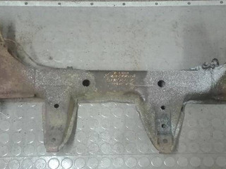 балка подвески передняя (подрамник) Mitsubishi L300 2 поколение 1992