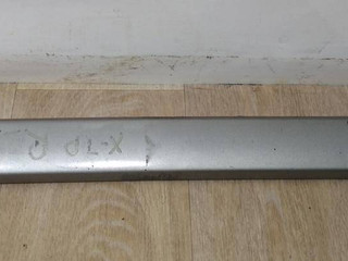 молдинг двери задней правой Nissan X-Trail T30 2002, 828708H300