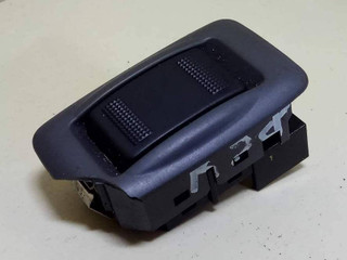 кнопка стеклоподъемника двери задней Mazda 323F BJ 1999, 1.5 л., i, ZL05, бензин, МКПП, красный, хетчбэк 5 дв., передний привод