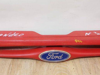 решетка радиатора Ford Mondeo 1 поколение 1994
