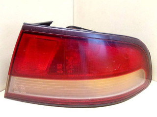 фонарь задний правый Mitsubishi Galant 7 поколение 1996