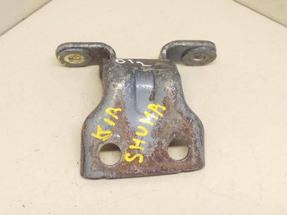 петля двери Kia Shuma 1 поколение 2001