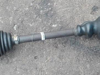 полуось передняя левая (приводной вал, ШРУС) Honda Accord 6 поколение 2001, 3.0 л., i, бензин