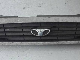 решетка радиатора Daewoo Nexia 1 поколение 1998