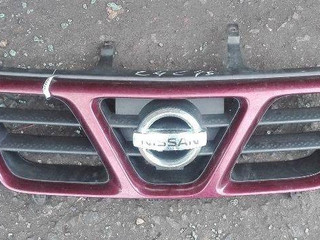 решетка радиатора Nissan X-Trail T30 2002
