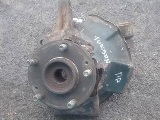 ступица передняя левая Hyundai Tucson 1 поколение 2006, 517503A003