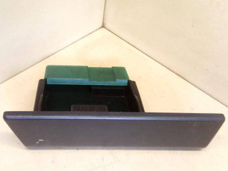 пепельница Citroen Xantia 1 поколение 1995, 1.9 л., TD, DHY (XUD9TE/Y), дизель, МКПП, серебристый, универсал, передний привод, 9610614677