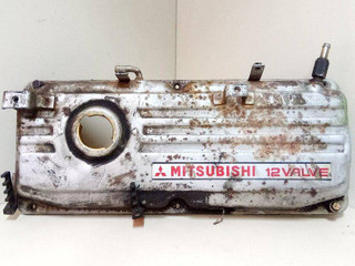 клапанная крышка Mitsubishi Lancer 5 поколение 1993, 1.5 л., бензин
