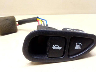 кнопка открытия багажника Hyundai Sonata EF [рестайлинг] 2001, 93556-3D010