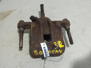 суппорт задний правый Hyundai Sonata EF 1999, 2.0 л., i, бензин