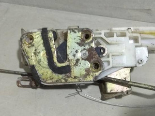 замок двери передней левой Mitsubishi Galant 7 поколение 1995, 1.8 л., i, бензин, хетчбэк 5 дв.