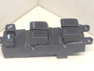 кнопка стеклоподъемника двери передней левой Nissan Primera P12 2003