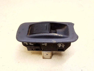 кнопка стеклоподъемника двери передней правой Toyota Corolla 7 поколение (E100) 1995