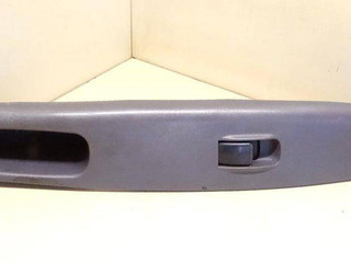 кнопка стеклоподъемника двери передней правой Mitsubishi L200 3 поколение 2002, 513831