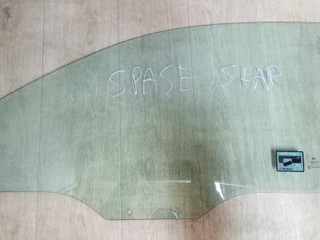 стекло двери передней левой Mitsubishi Space Star 1 поколение 1999, 43R-00049