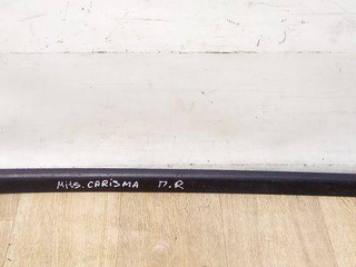 молдинг двери передней правой Mitsubishi Carisma 1 поколение 1998