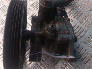 насос гидроусилителя руля Mitsubishi Carisma 1 поколение 1999, 1.8 л., GDi, бензин, KAYABA
