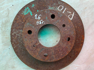 диск тормозной передний Nissan Primera P10 1995, 1.6 л., i, бензин, 4020693J01