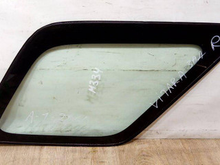 стекло кузовное боковое правое Toyota RAV4 2 поколение (XA20) 2002