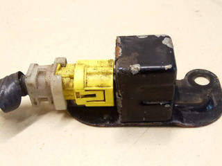 датчик удара Toyota Avensis 1 поколение (T220) 1999, 89173-20070